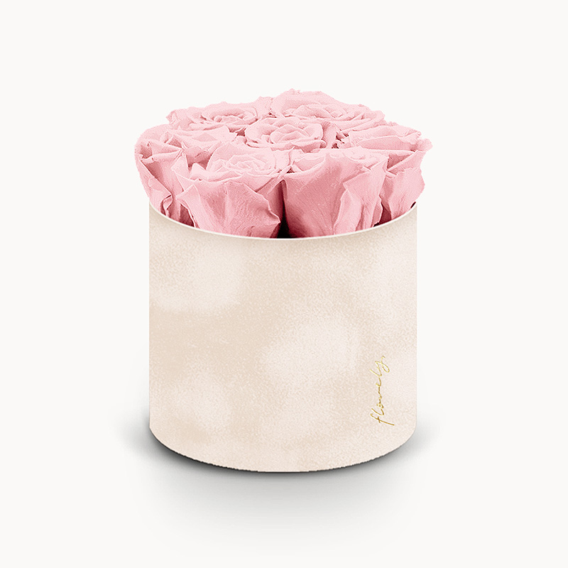 flower box z wiecznymi różami